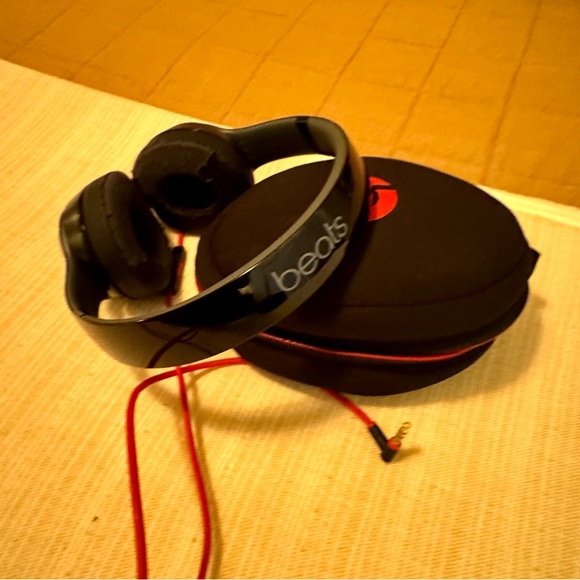 Beats Black Headphones with Case